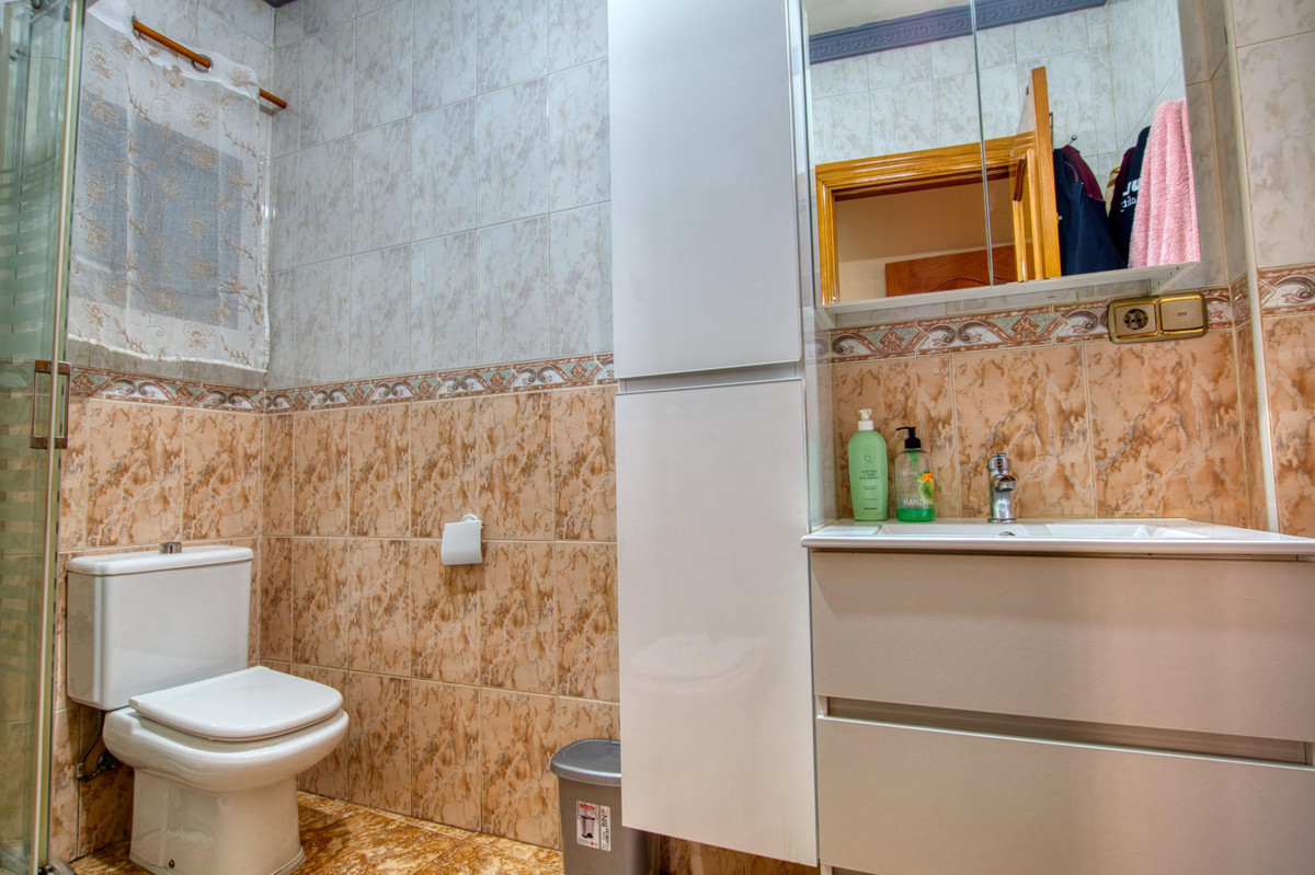 Se vende Villa - Chalet de 4 dormitorios en Costa Del Sol East, Málaga, España