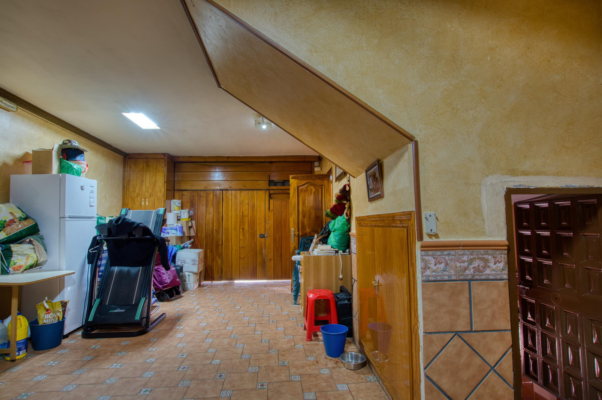 Se vende Villa - Chalet de 4 dormitorios en Costa Del Sol East, Málaga, España