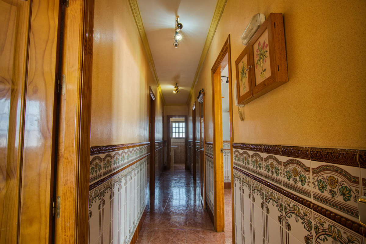Se vende Villa - Chalet de 4 dormitorios en Costa Del Sol East, Málaga, España