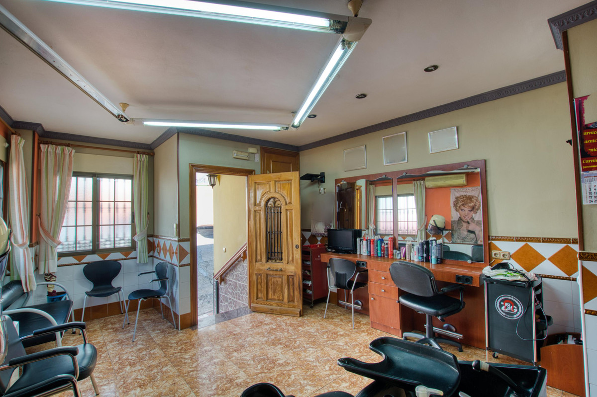 Se vende Villa - Chalet de 4 dormitorios en Costa Del Sol East, Málaga, España