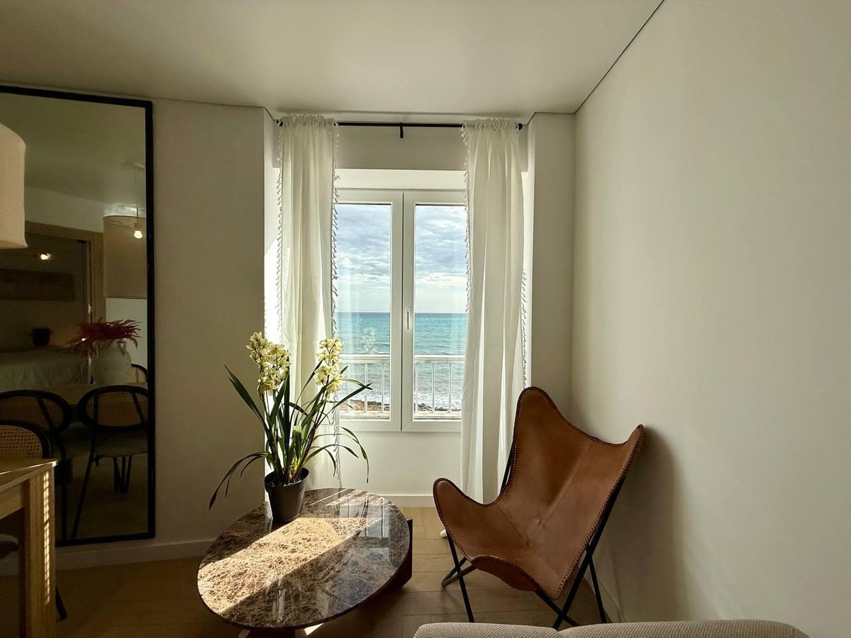 Se vende Apartamento Planta Media de 3 dormitorios en Costa Blanca, Alicante, España