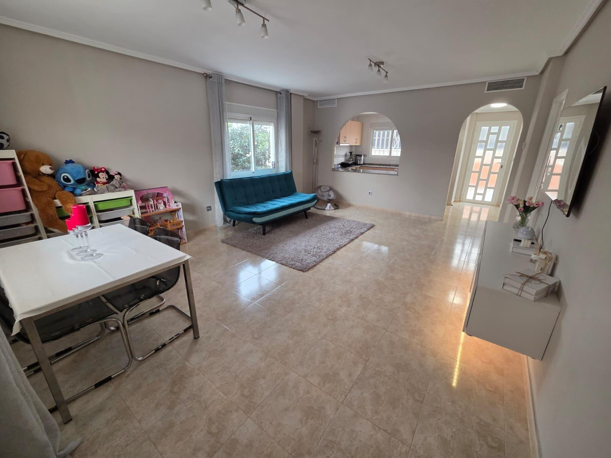 Se vende Bungalow de 3 dormitorios en Costa Blanca, Alicante, España