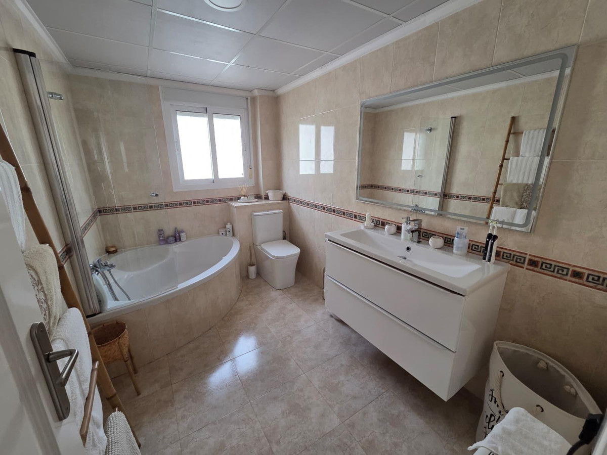 Se vende Bungalow de 3 dormitorios en Costa Blanca, Alicante, España