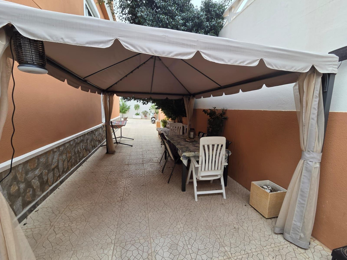 Se vende Bungalow de 3 dormitorios en Costa Blanca, Alicante, España