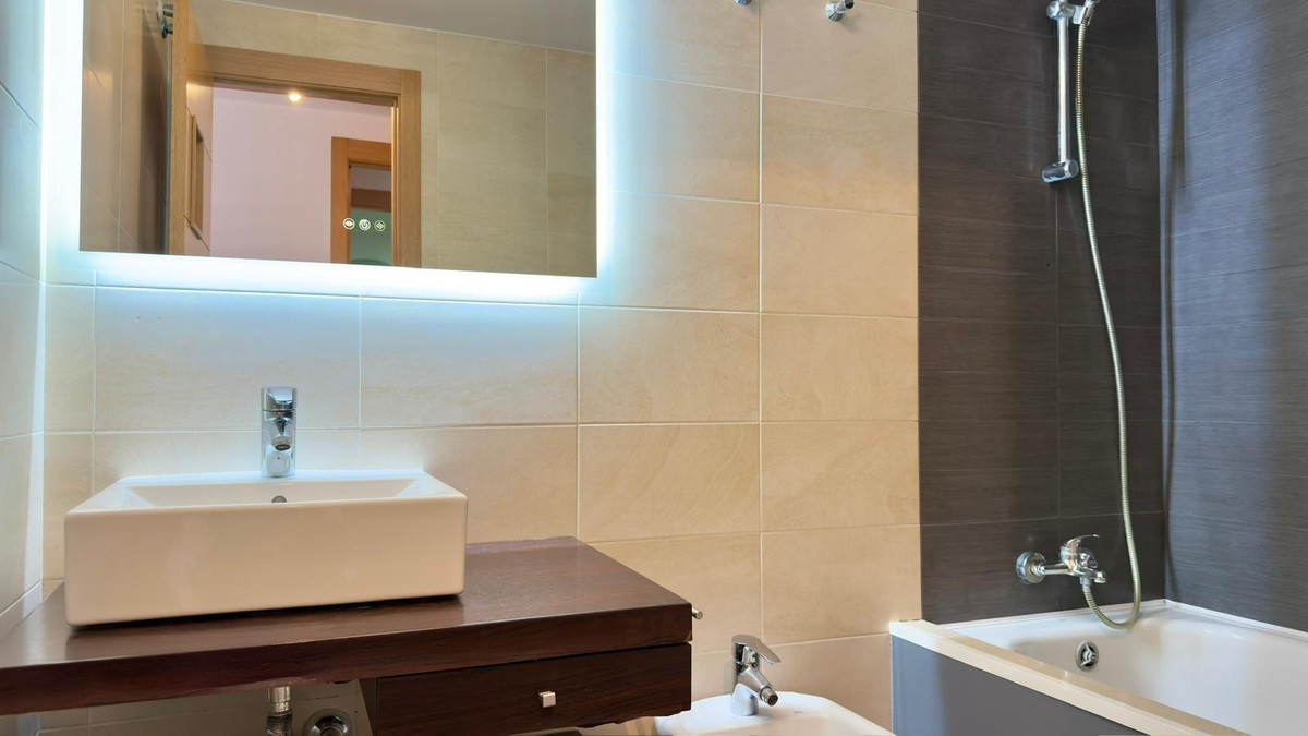 Se vende Apartamento Planta Media de 2 dormitorios en Costa Blanca, Alicante, España