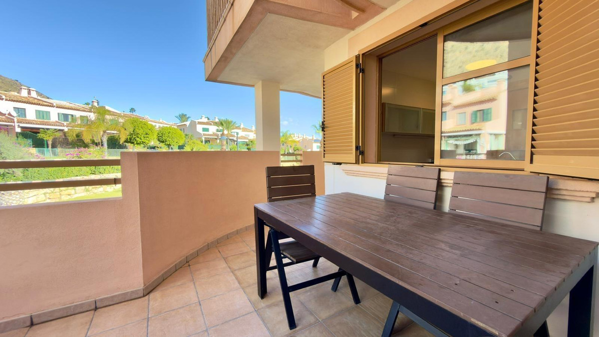 Se vende Apartamento Planta Media de 2 dormitorios en Costa Blanca, Alicante, España