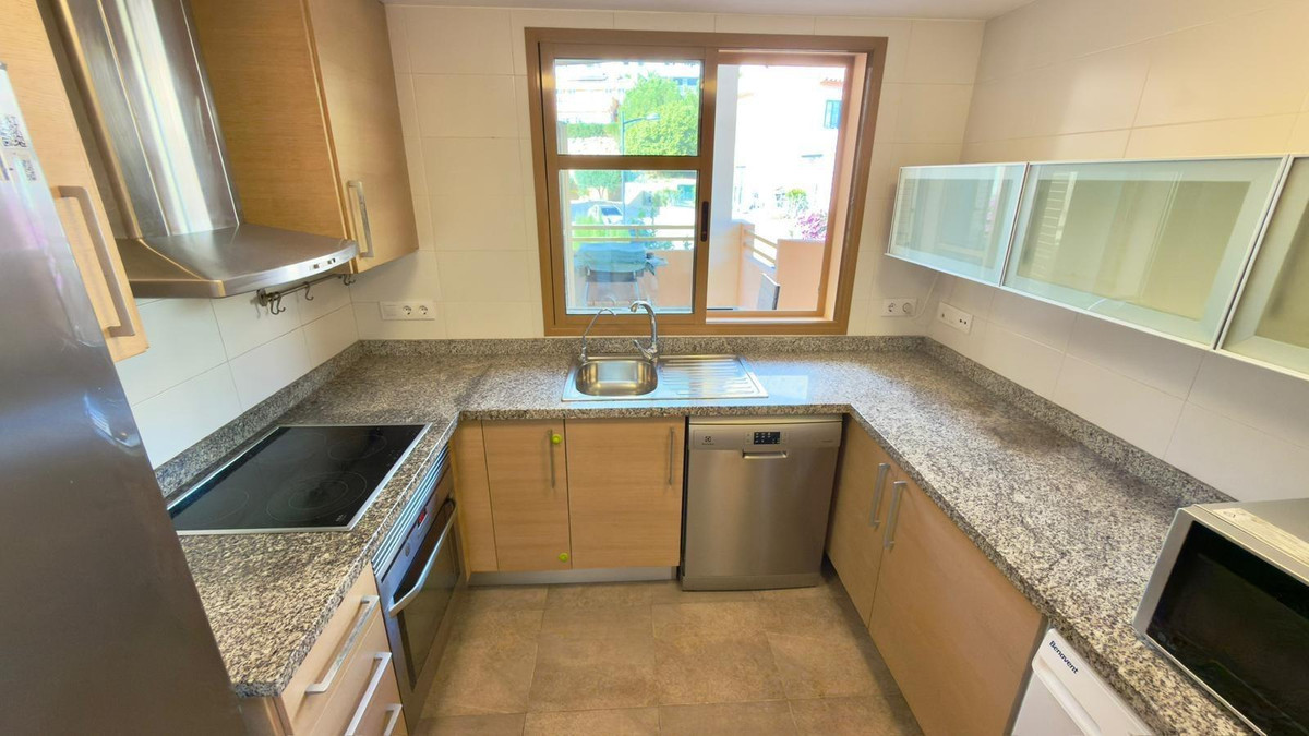 Se vende Apartamento Planta Media de 2 dormitorios en Costa Blanca, Alicante, España
