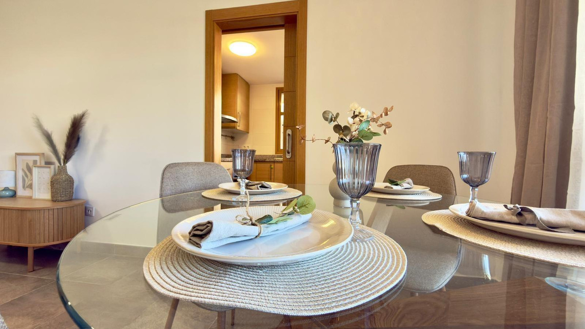 Se vende Apartamento Planta Media de 2 dormitorios en Costa Blanca, Alicante, España