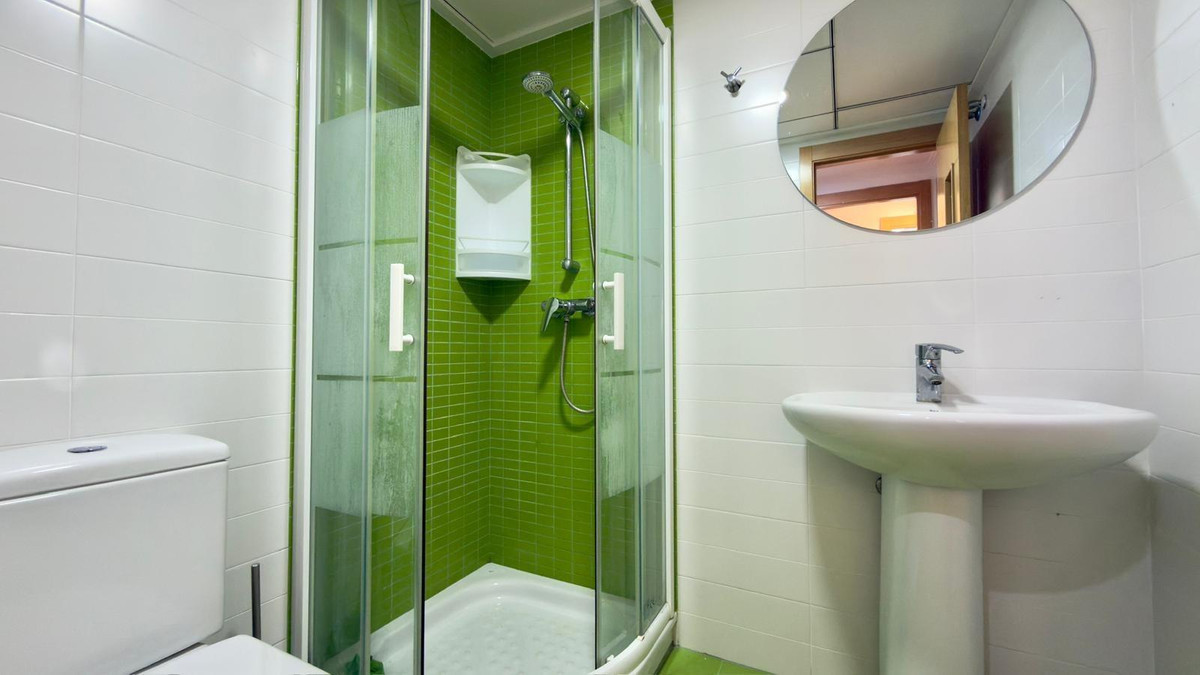 Se vende Apartamento Planta Media de 2 dormitorios en Costa Blanca, Alicante, España