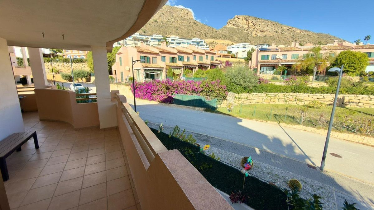 Se vende Apartamento Planta Media de 2 dormitorios en Costa Blanca, Alicante, España