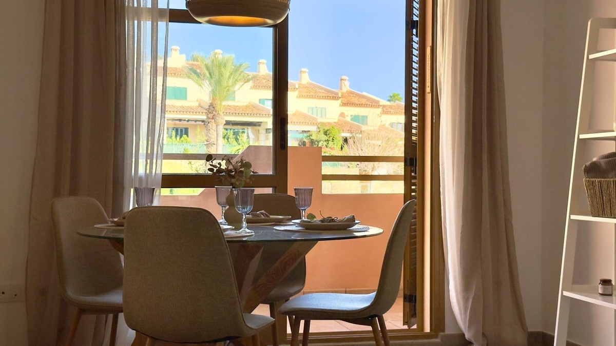 Se vende Apartamento Planta Media de 2 dormitorios en Costa Blanca, Alicante, España