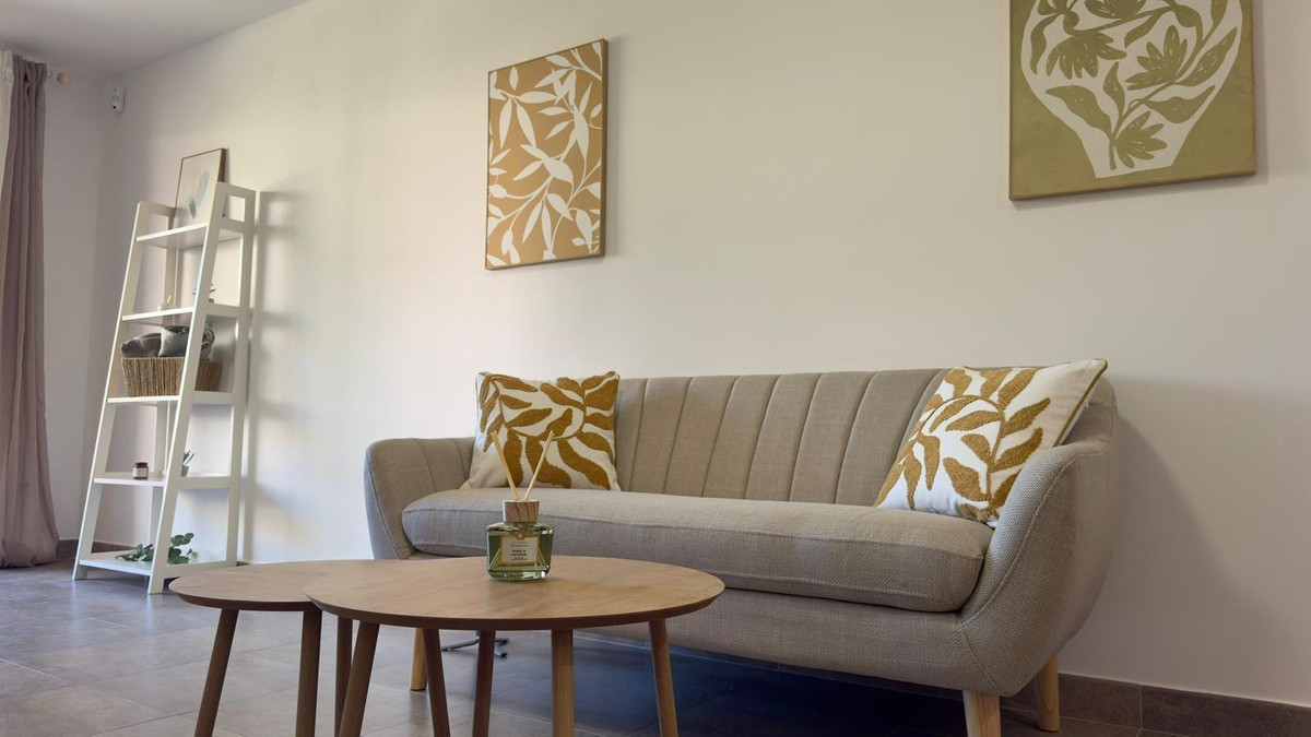Se vende Apartamento Planta Media de 2 dormitorios en Costa Blanca, Alicante, España