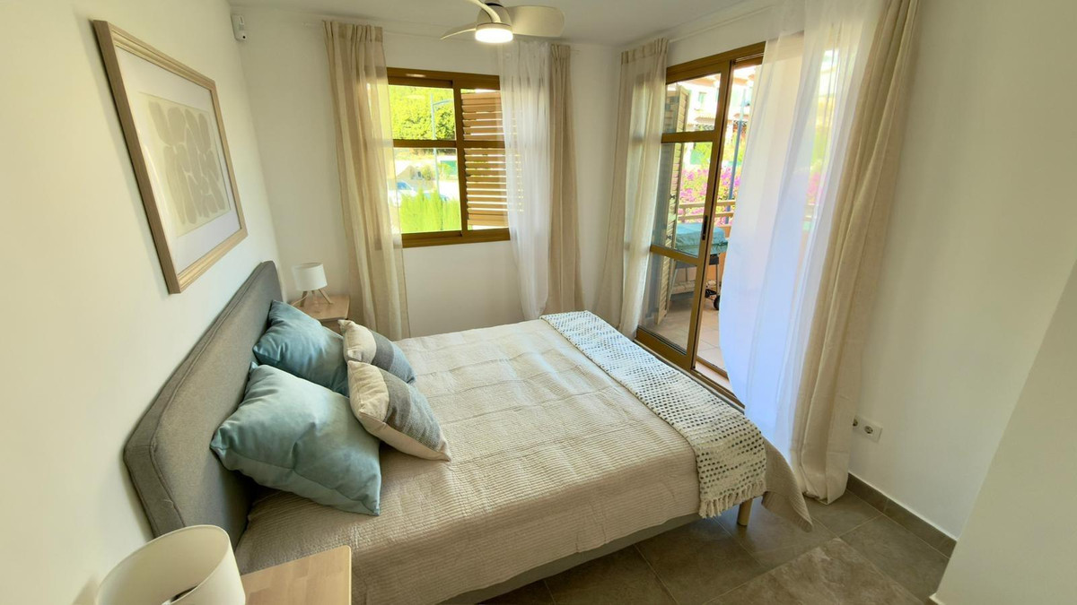 Se vende Apartamento Planta Media de 2 dormitorios en Costa Blanca, Alicante, España
