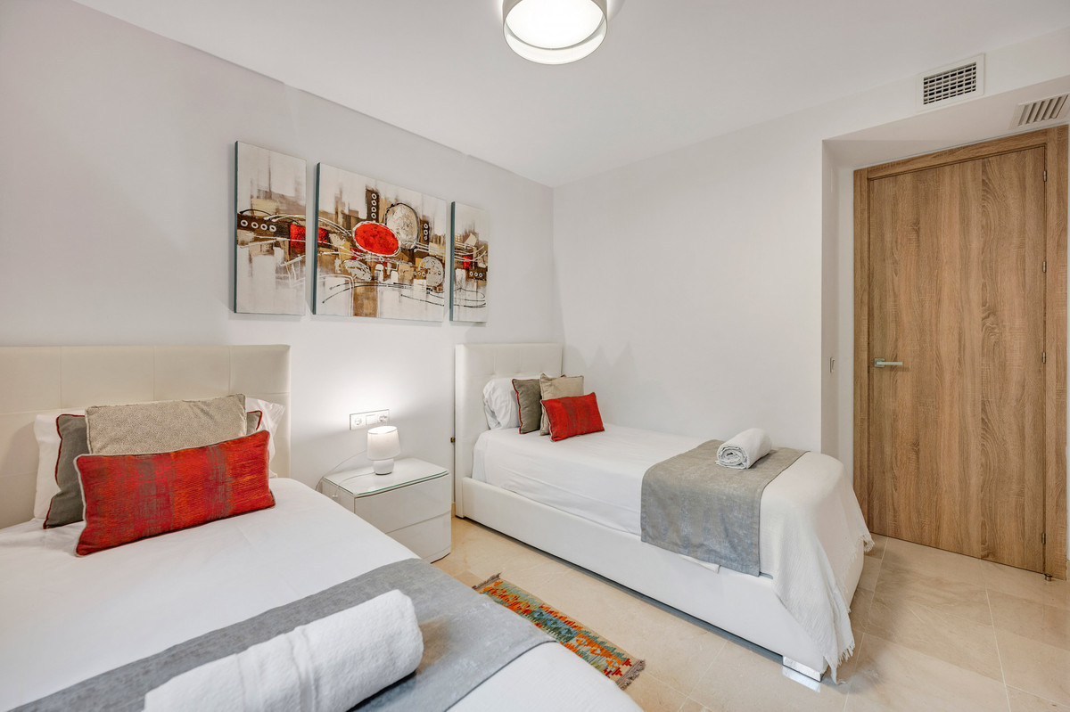 3 Bed Apartment for sale in Puerto Banús Costa Del Sol, Málaga, Spain