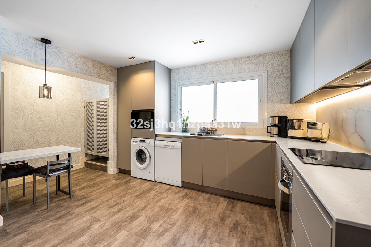 4 Bed Apartment for sale in Guadalmina Baja Costa Del Sol, Málaga, Spain