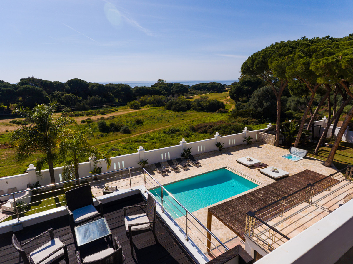 8 Bed Townhouse for sale in Artola Costa Del Sol, Málaga, Spain