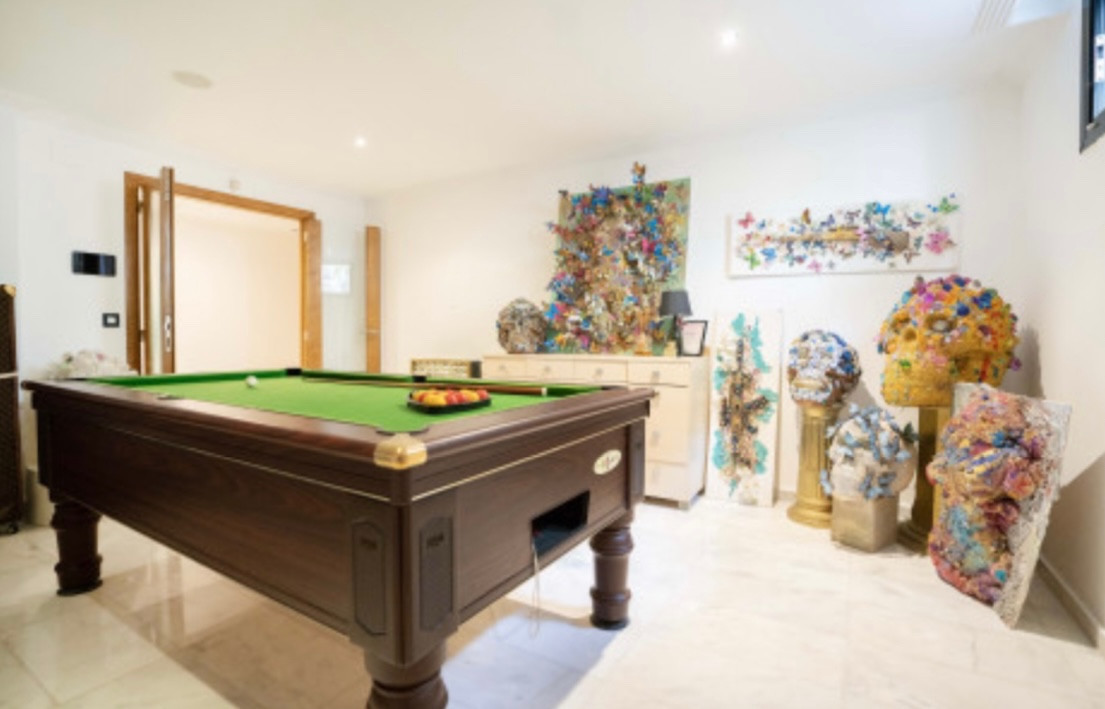 8 Bed Townhouse for sale in Artola Costa Del Sol, Málaga, Spain