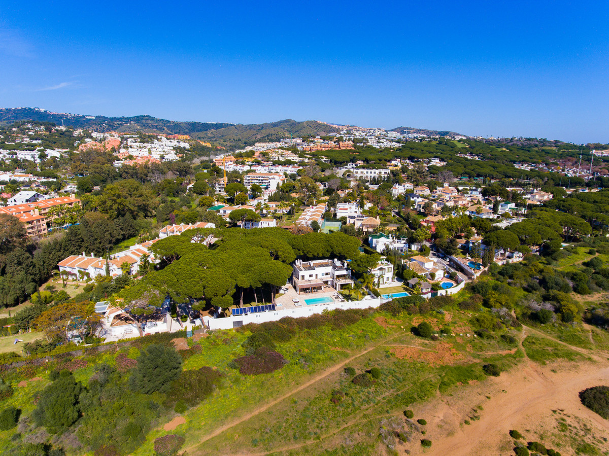 8 Bed Townhouse for sale in Artola Costa Del Sol, Málaga, Spain