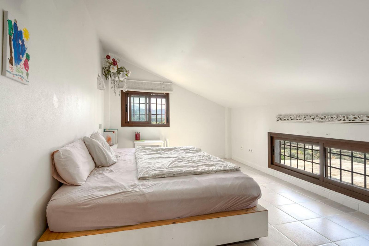 3 Bed Townhouse for sale in Coín Costa Del Sol, Málaga, Spain