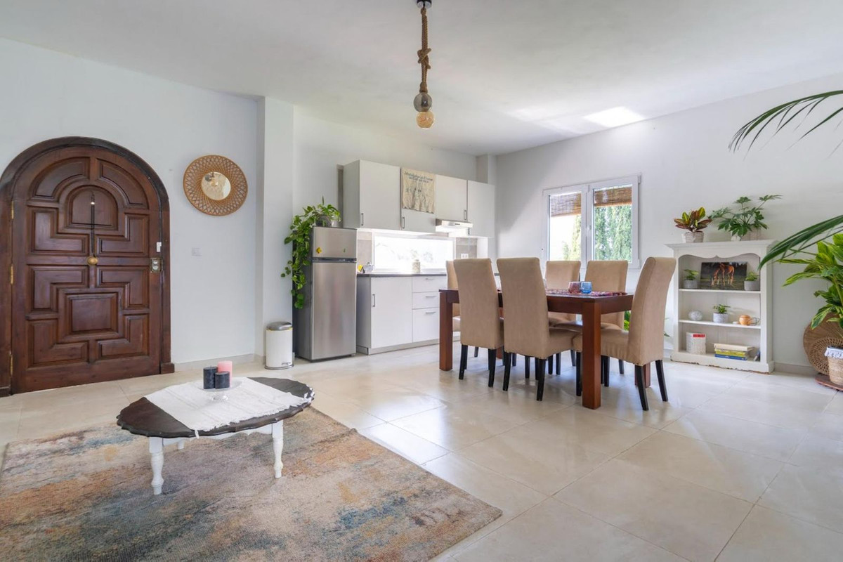 3 Bed Townhouse for sale in Coín Costa Del Sol, Málaga, Spain