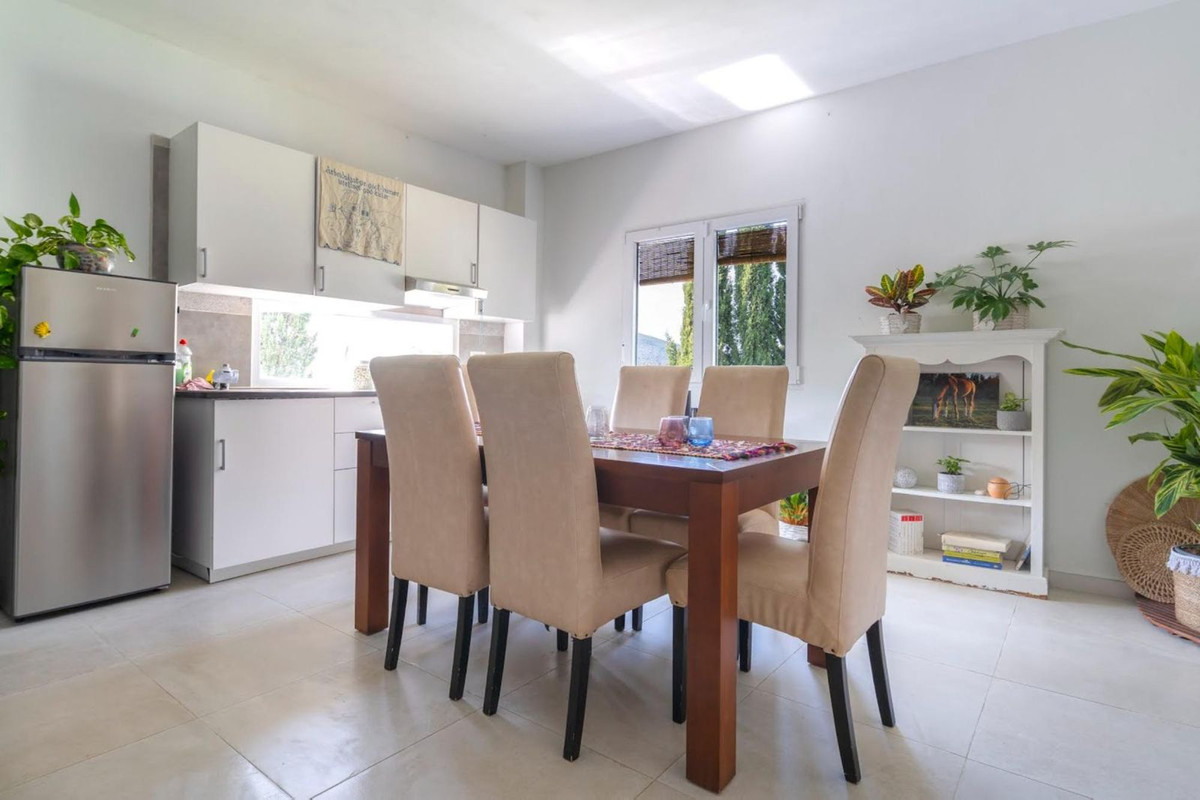 3 Bed Townhouse for sale in Coín Costa Del Sol, Málaga, Spain
