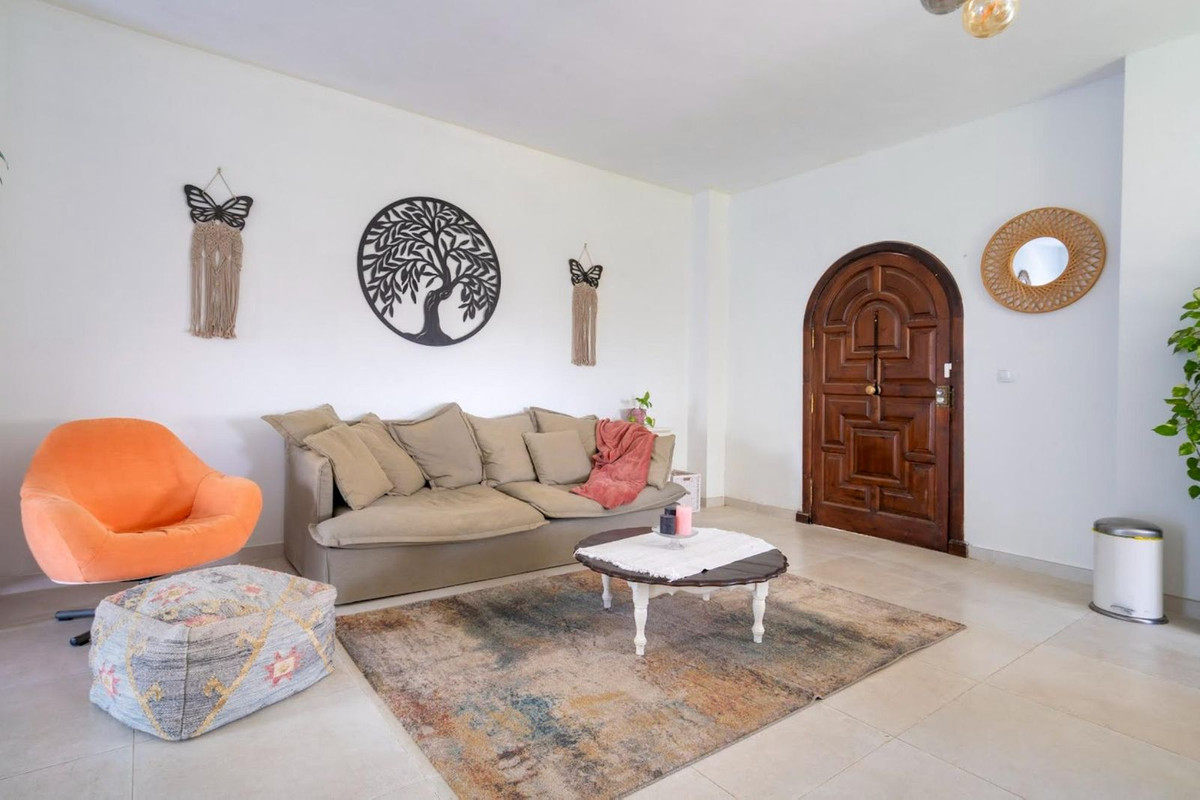 3 Bed Townhouse for sale in Coín Costa Del Sol, Málaga, Spain