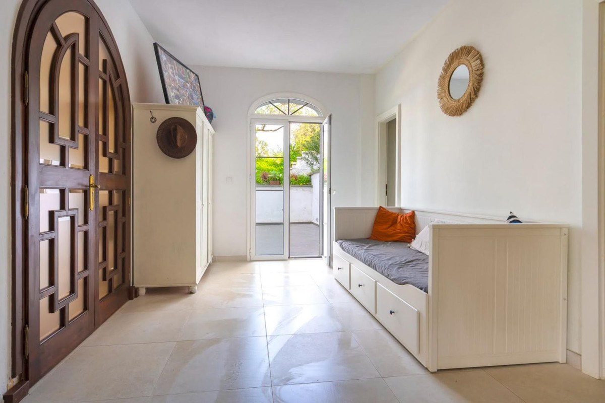 3 Bed Townhouse for sale in Coín Costa Del Sol, Málaga, Spain