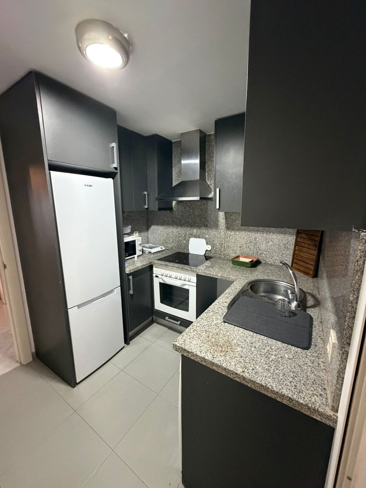 3 Bed Apartment for sale in Estepona Costa Del Sol, Málaga, Spain