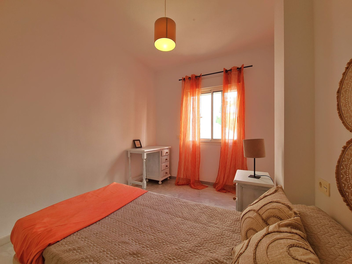 3 Bed Apartment for sale in Estepona Costa Del Sol, Málaga, Spain