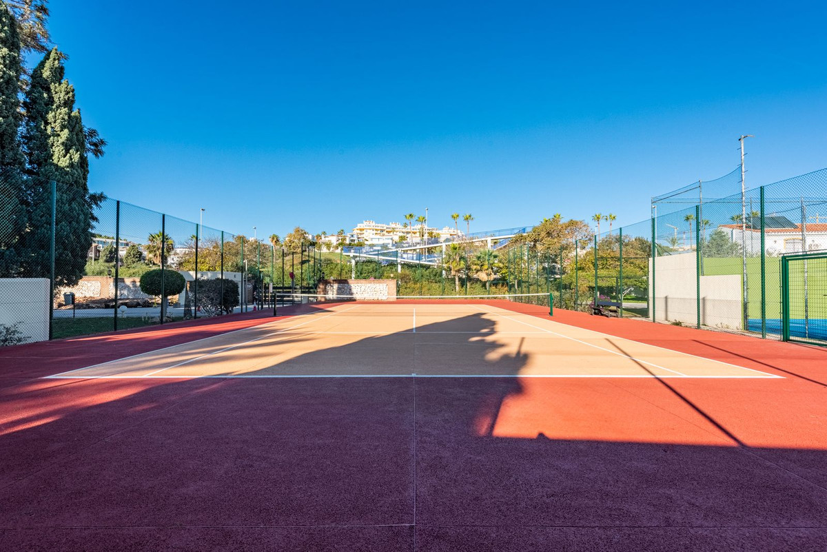 2 Bed Apartment for sale in La Cala De Mijas Costa Del Sol, Málaga, Spain