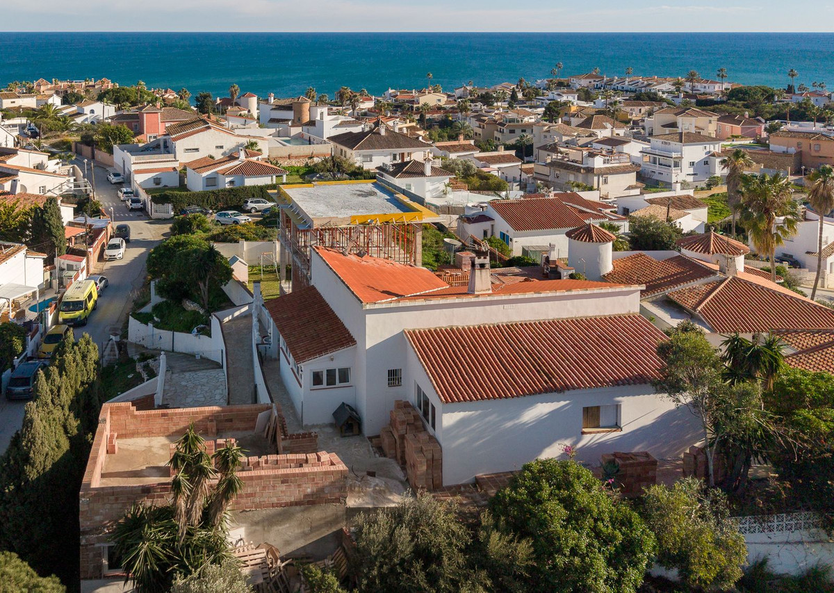 4 Bed Townhouse for sale in El Faro Costa Del Sol, Málaga, Spain