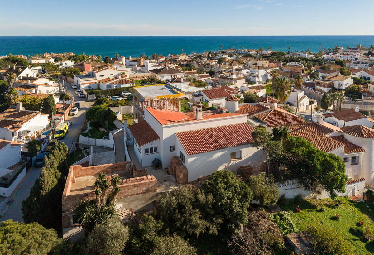 4 Bed Townhouse for sale in El Faro Costa Del Sol, Málaga, Spain
