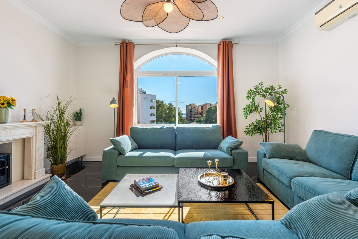 4 Bed Townhouse for sale in Torreblanca Costa Del Sol, Málaga, Spain