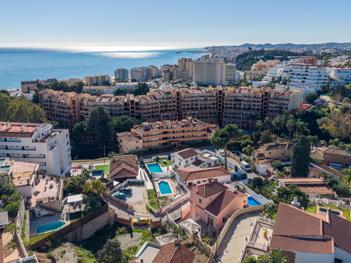 4 Bed Townhouse for sale in Torreblanca Costa Del Sol, Málaga, Spain