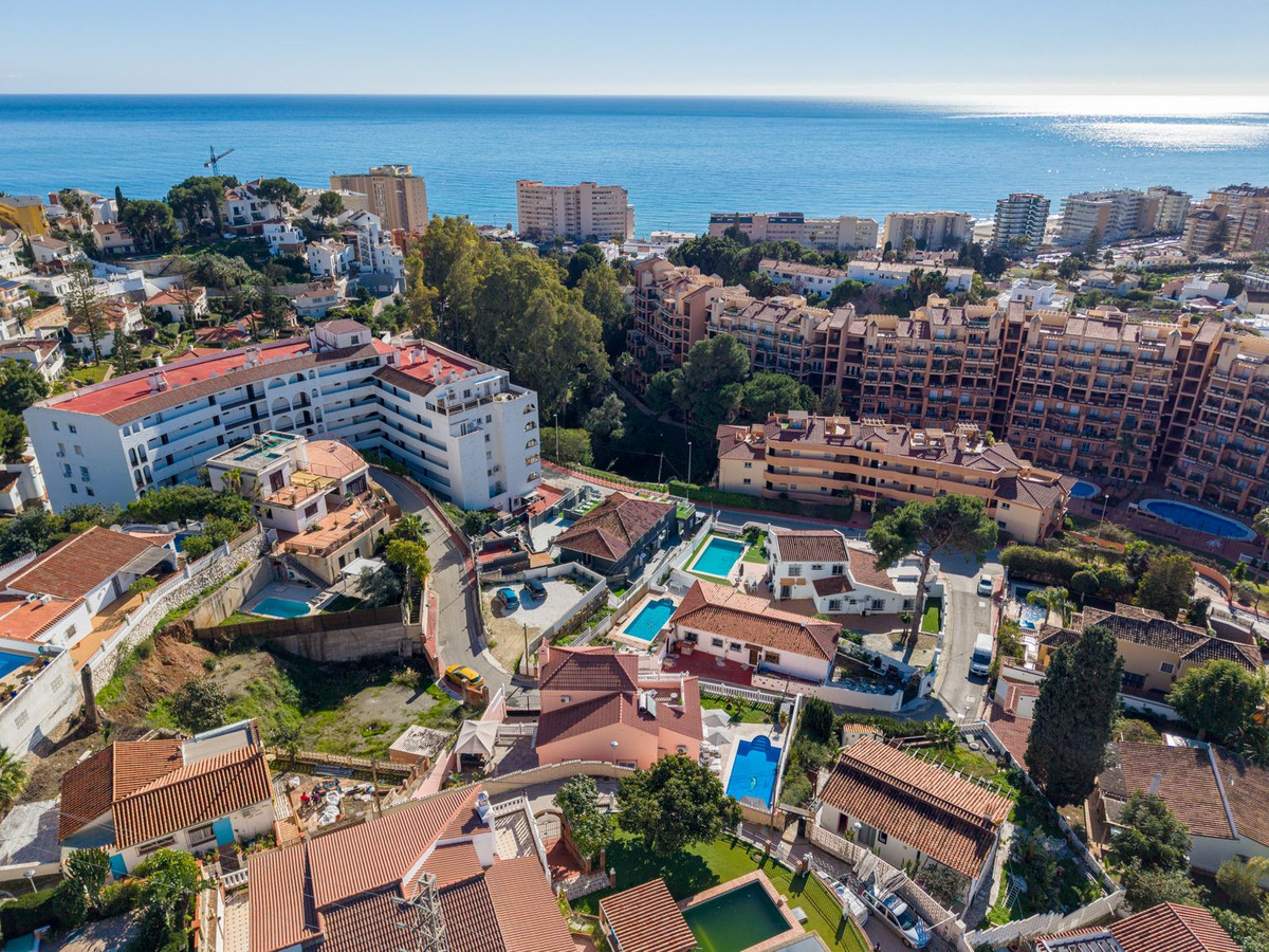 4 Bed Townhouse for sale in Torreblanca Costa Del Sol, Málaga, Spain