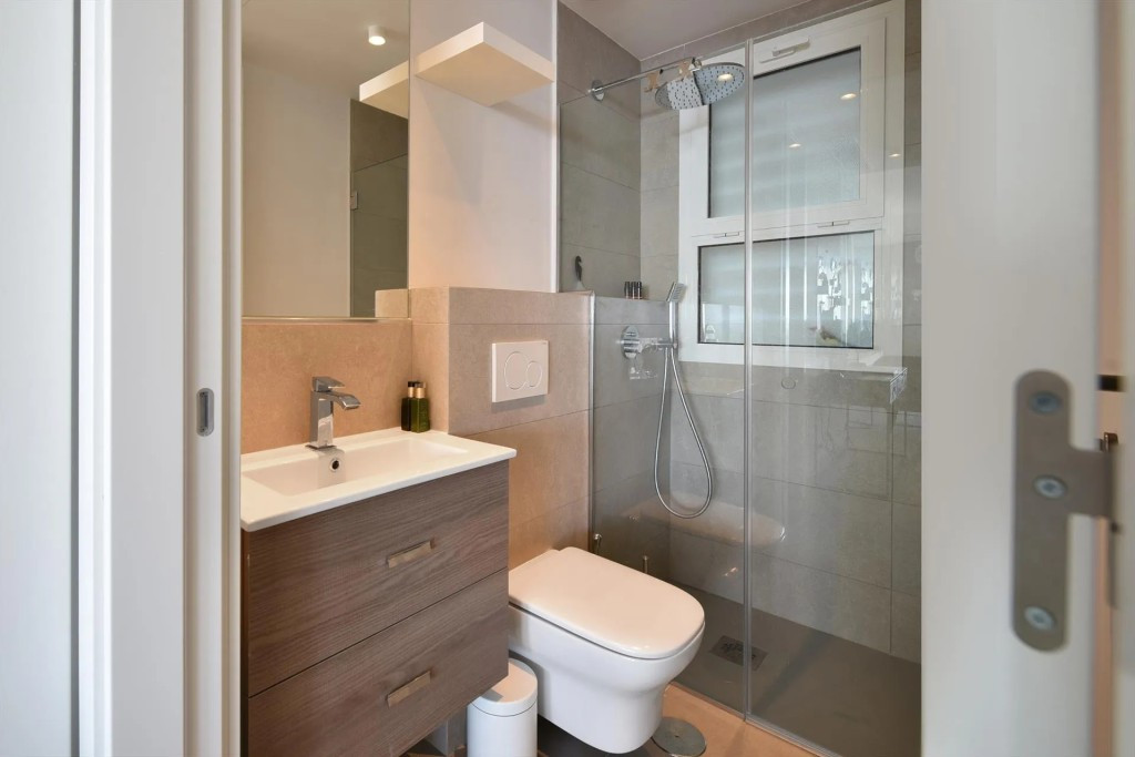 3 Bed Apartment for sale in Fuengirola Costa Del Sol, Málaga, Spain