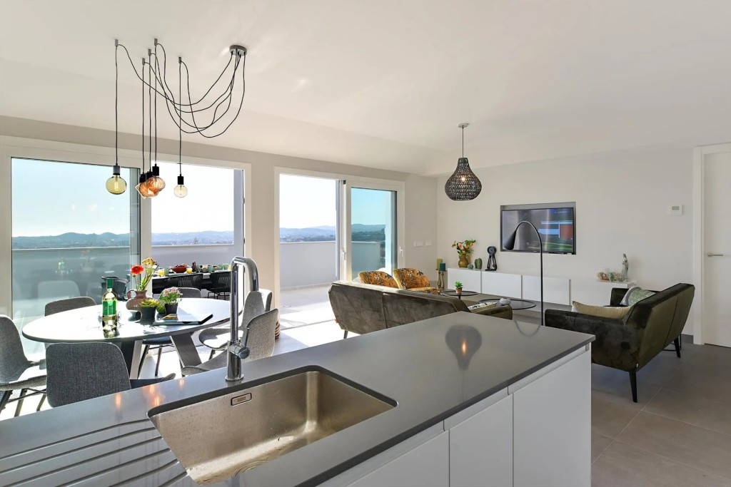 3 Bed Apartment for sale in Fuengirola Costa Del Sol, Málaga, Spain