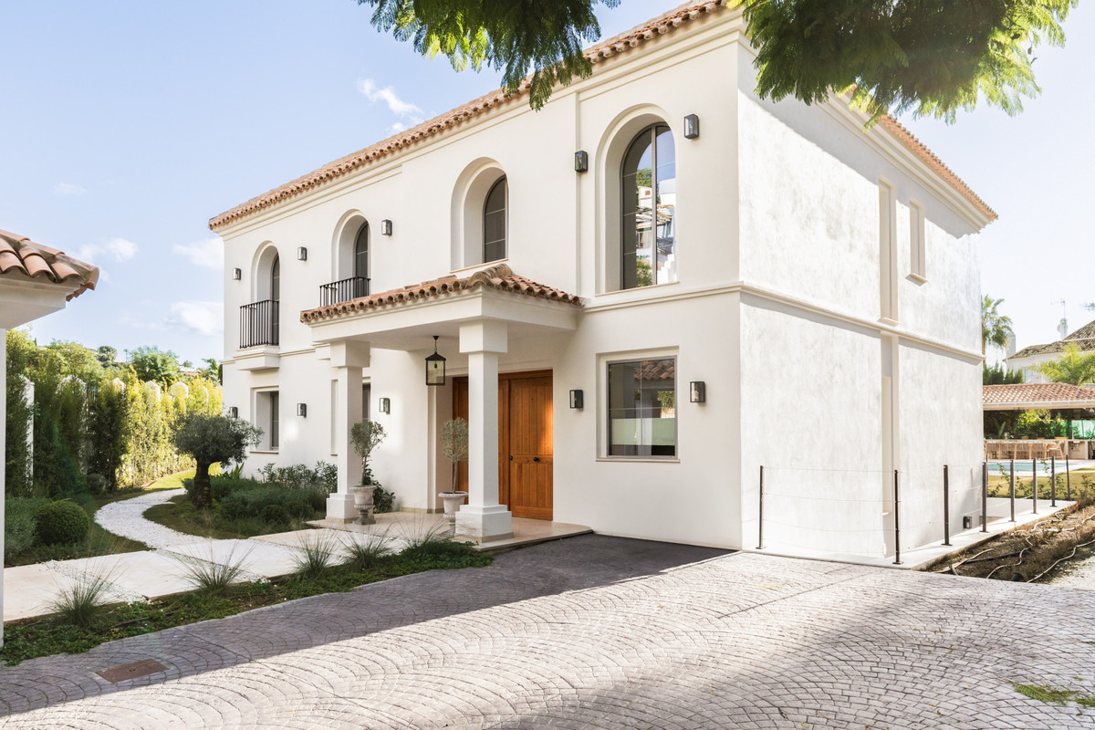 Se vende Villa - Chalet de 4 dormitorios en Costa Del Sol, Málaga, España