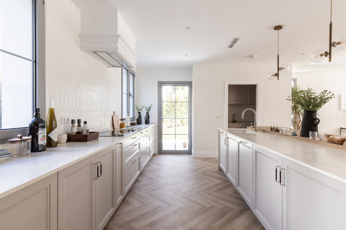 Se vende Villa - Chalet de 4 dormitorios en Costa Del Sol, Málaga, España
