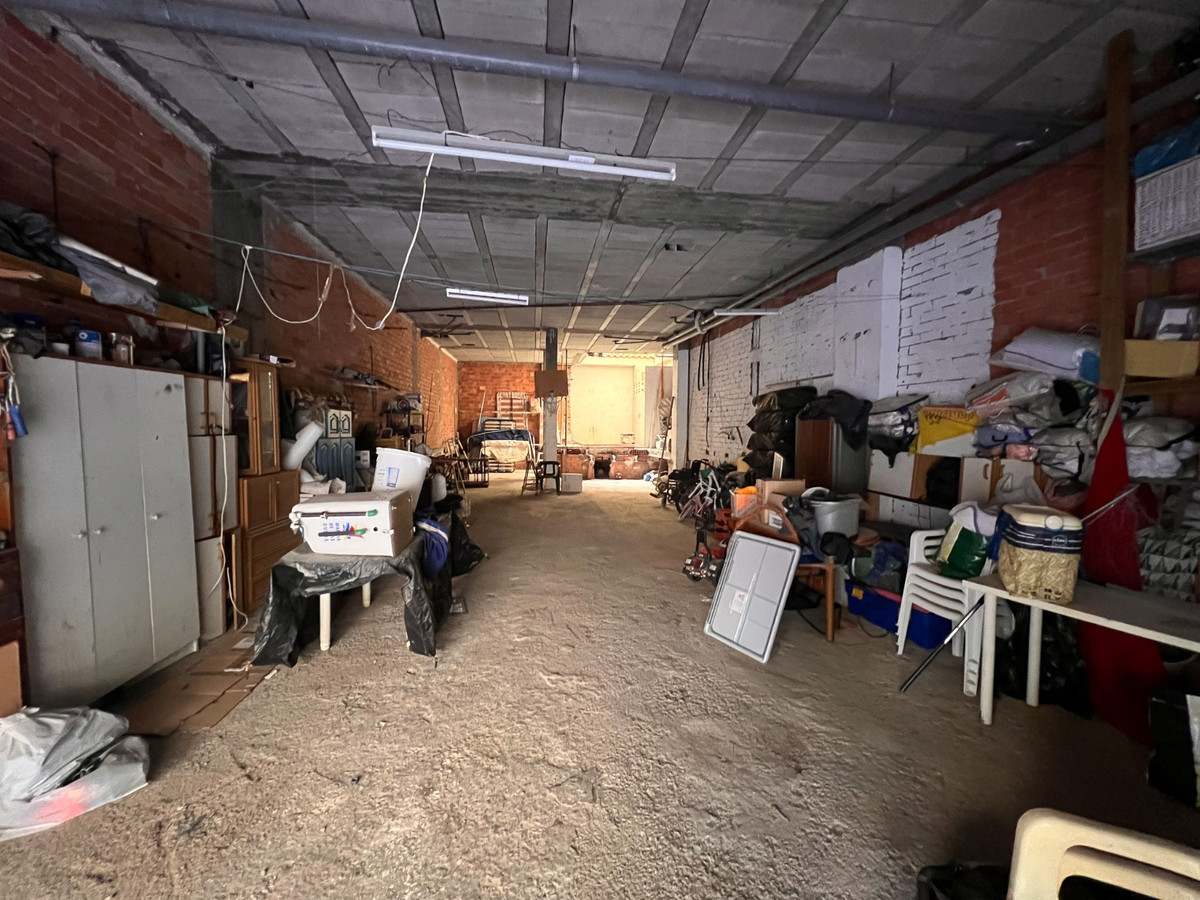 Commercial unit for sale in Guardamar Del Segura Costa Blanca, Alicante, Spain