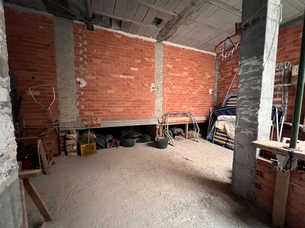 Commercial unit for sale in Guardamar Del Segura Costa Blanca, Alicante, Spain