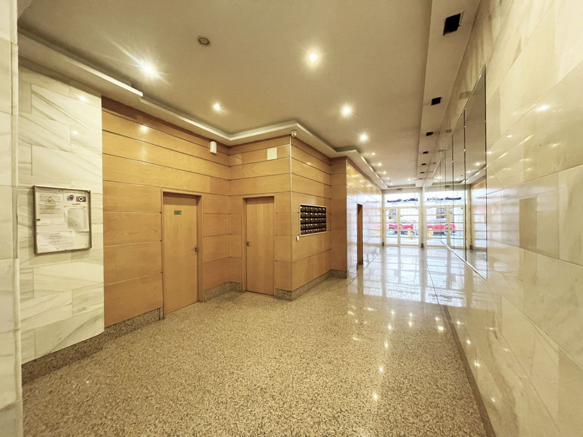 Se vende Apartamento Planta Media de 3 dormitorios en Costa Blanca, Alicante, España