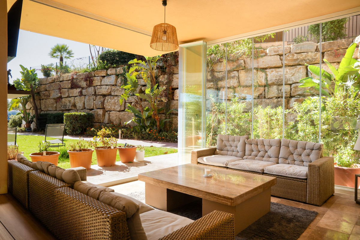 3 Bed Apartment for sale in Benahavís Costa Del Sol, Málaga, Spain