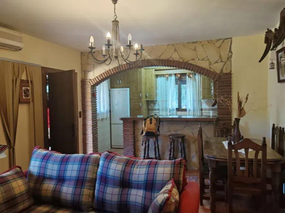 2 Bed Townhouse for sale in Monda Costa Del Sol, Málaga, Spain