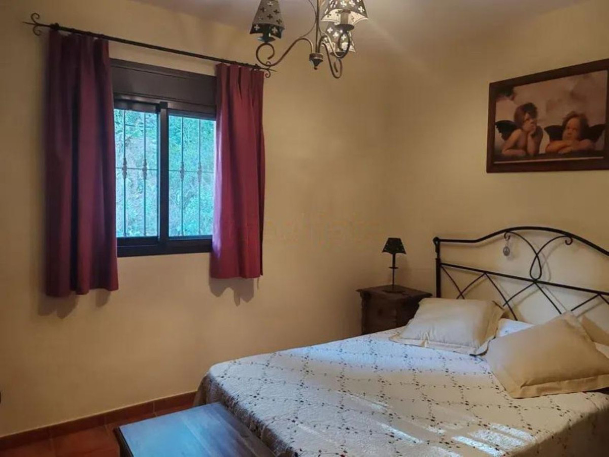 2 Bed Townhouse for sale in Monda Costa Del Sol, Málaga, Spain