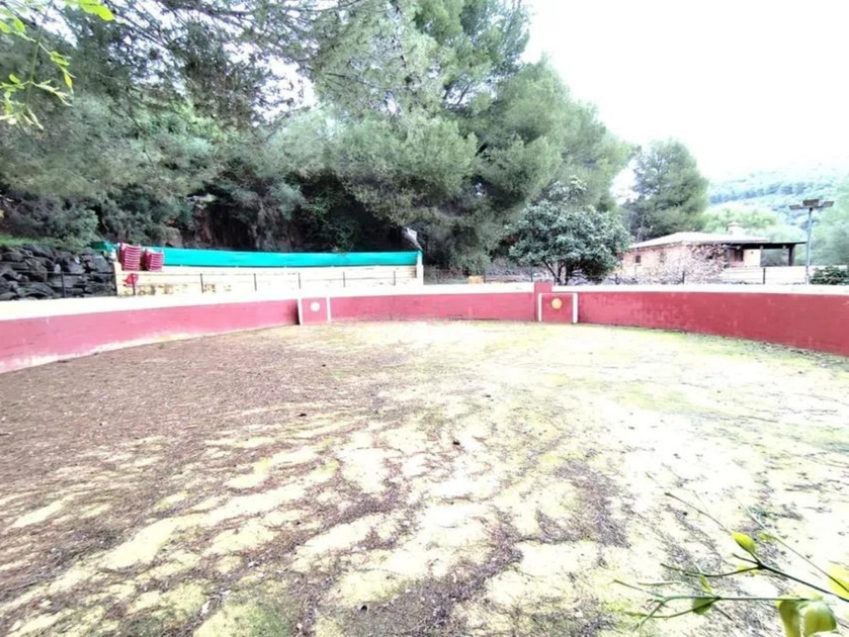 2 Bed Townhouse for sale in Monda Costa Del Sol, Málaga, Spain