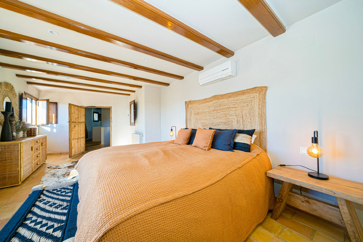 5 Bed Townhouse for sale in Javea Costa Blanca, Alicante, Spain