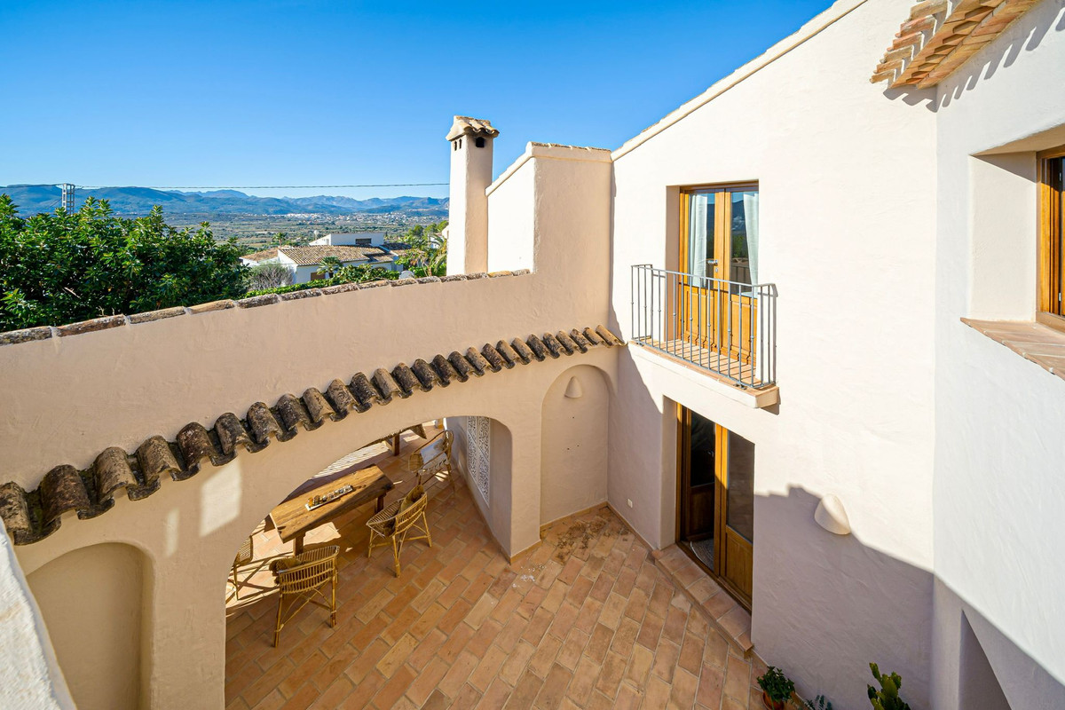 5 Bed Townhouse for sale in Javea Costa Blanca, Alicante, Spain