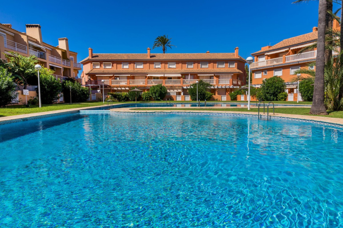 Se vende Ático de 4 dormitorios en Costa Blanca, Alicante, España