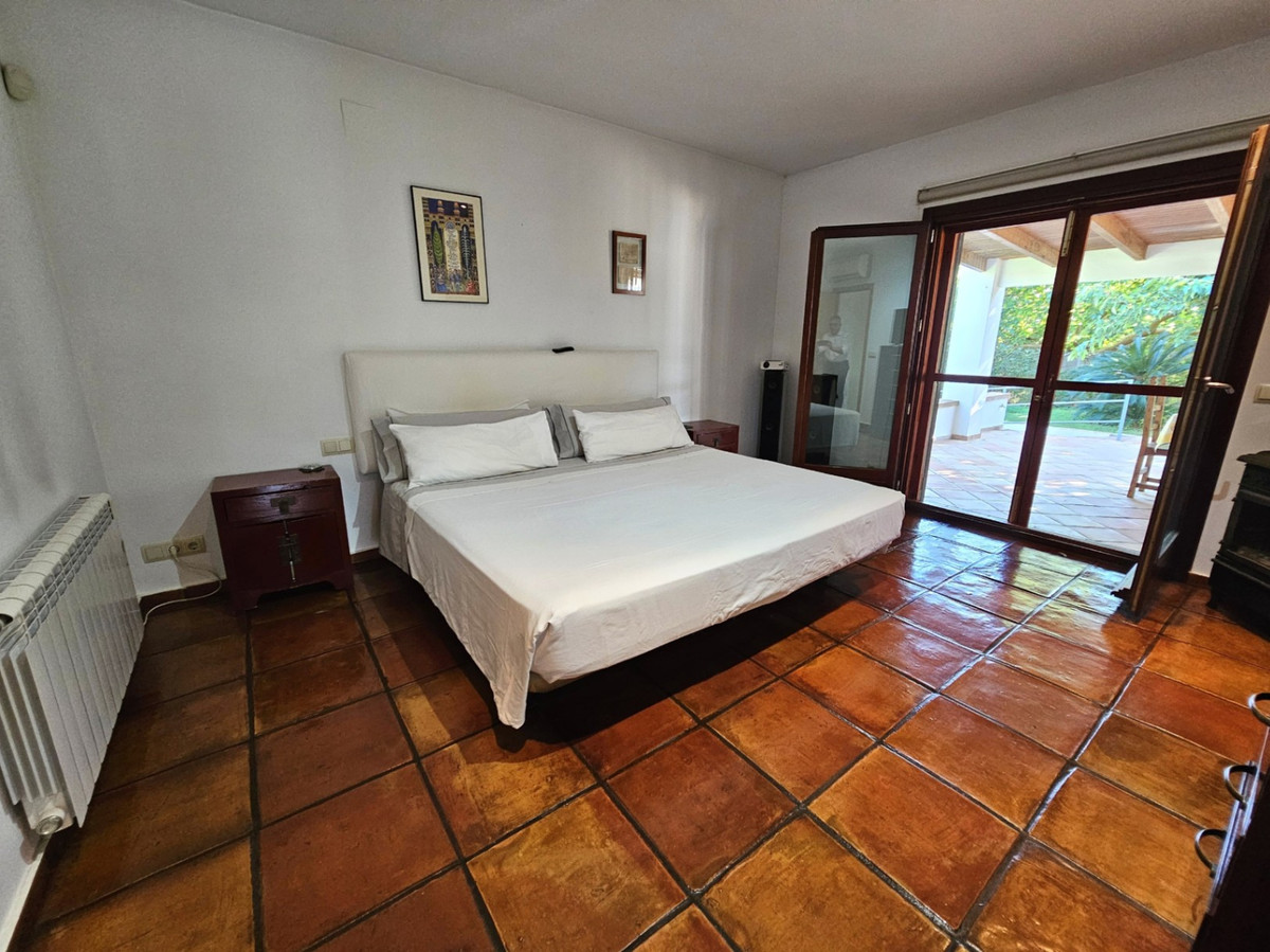 5 Bed Townhouse for sale in Ondara Costa Blanca, Alicante, Spain
